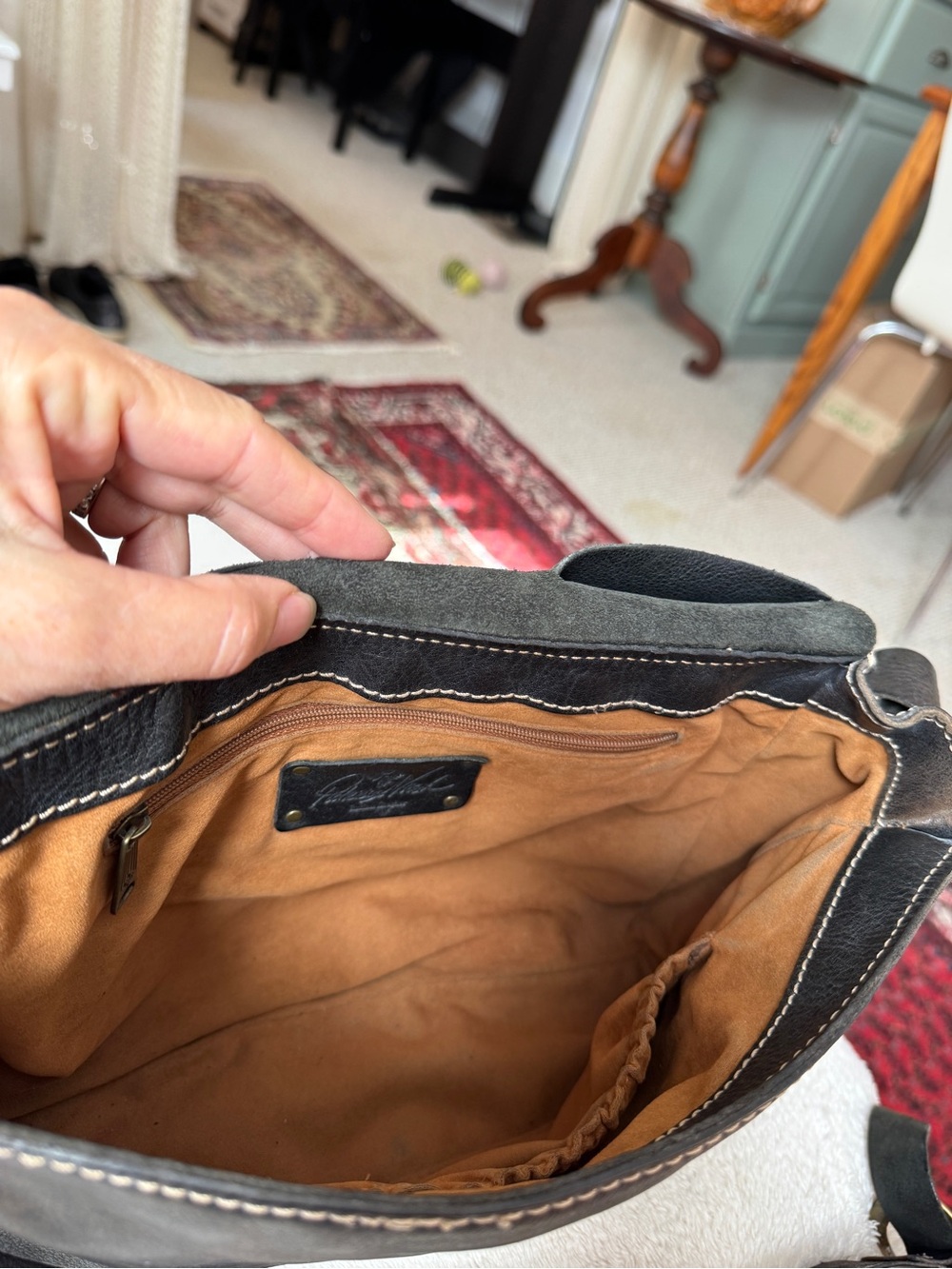 Patricia Nash Dark Brown Leather Shoulder Bag - Picture 4 of 6